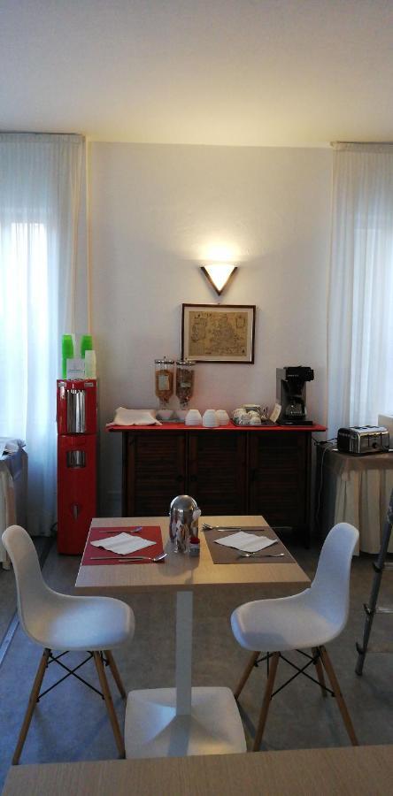 Hotel Internazionale 勒威诺 外观 照片