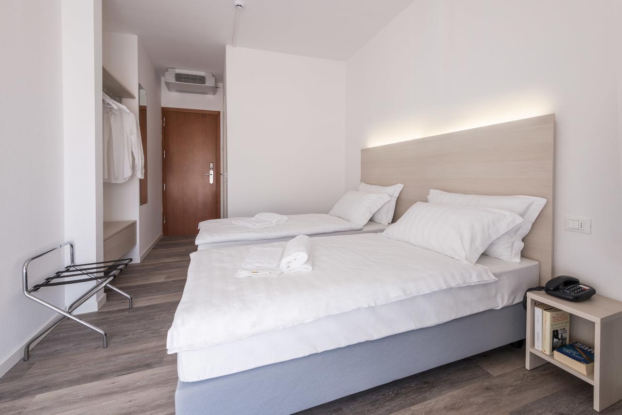 Hotel Internazionale 勒威诺 外观 照片